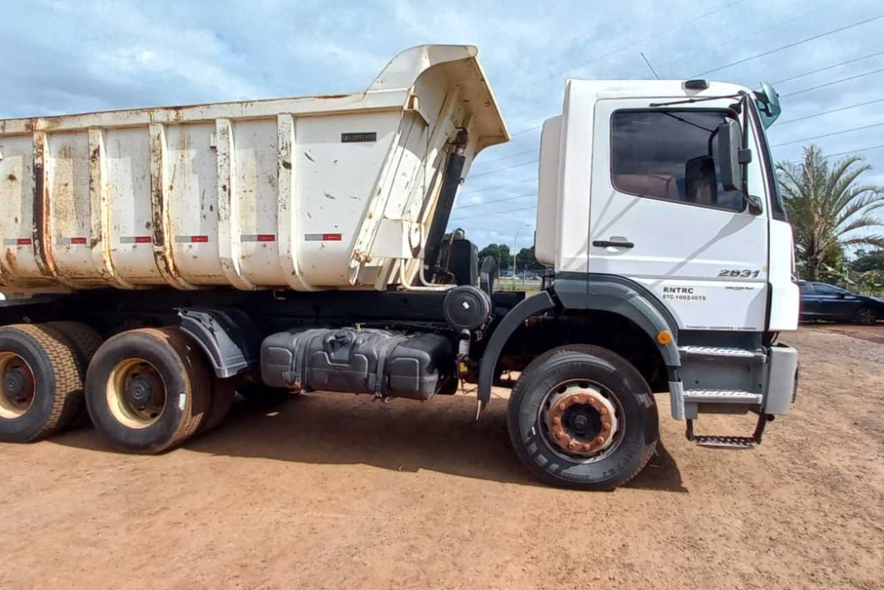 Mercedes Benz Axor 2831 - 11/11 3