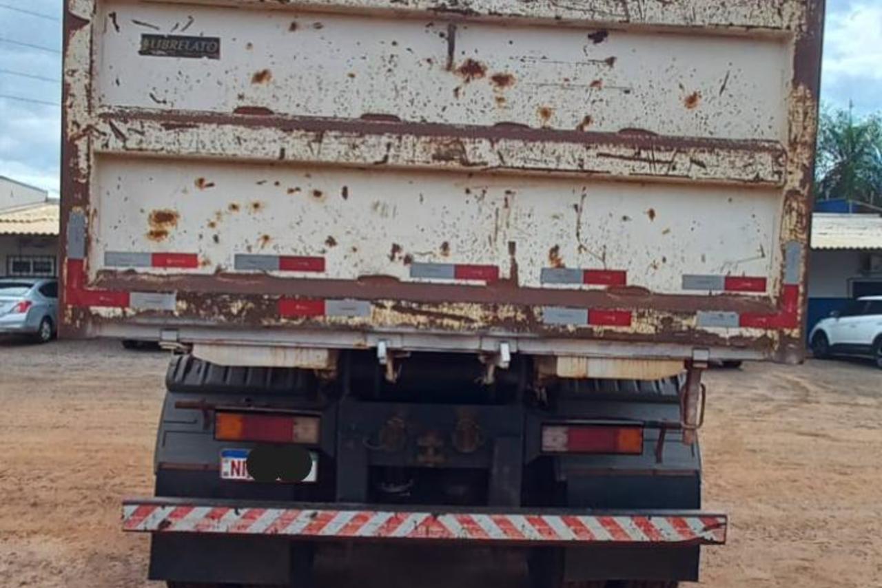 Mercedes Benz Axor 2831 - 11/11 4