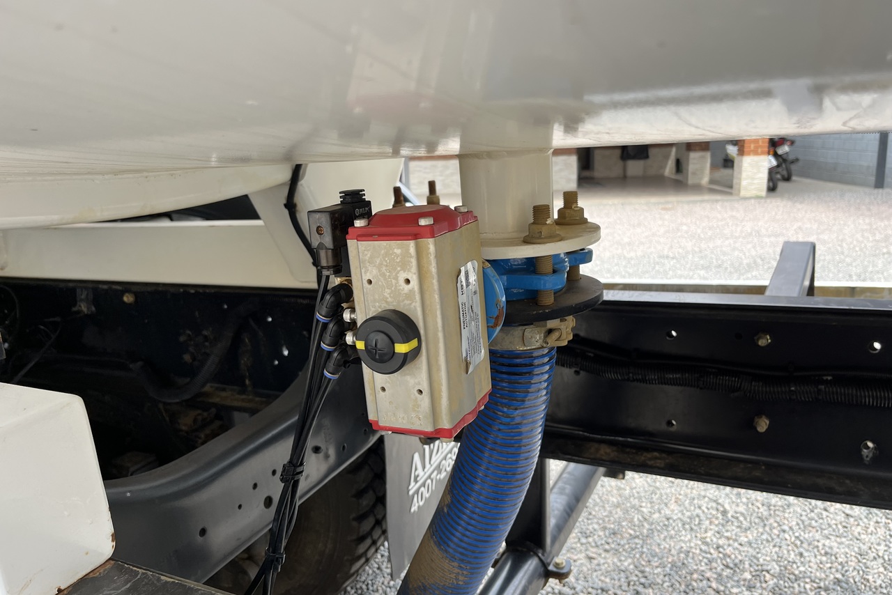 Volkswagen 26-260 - 22/23 9