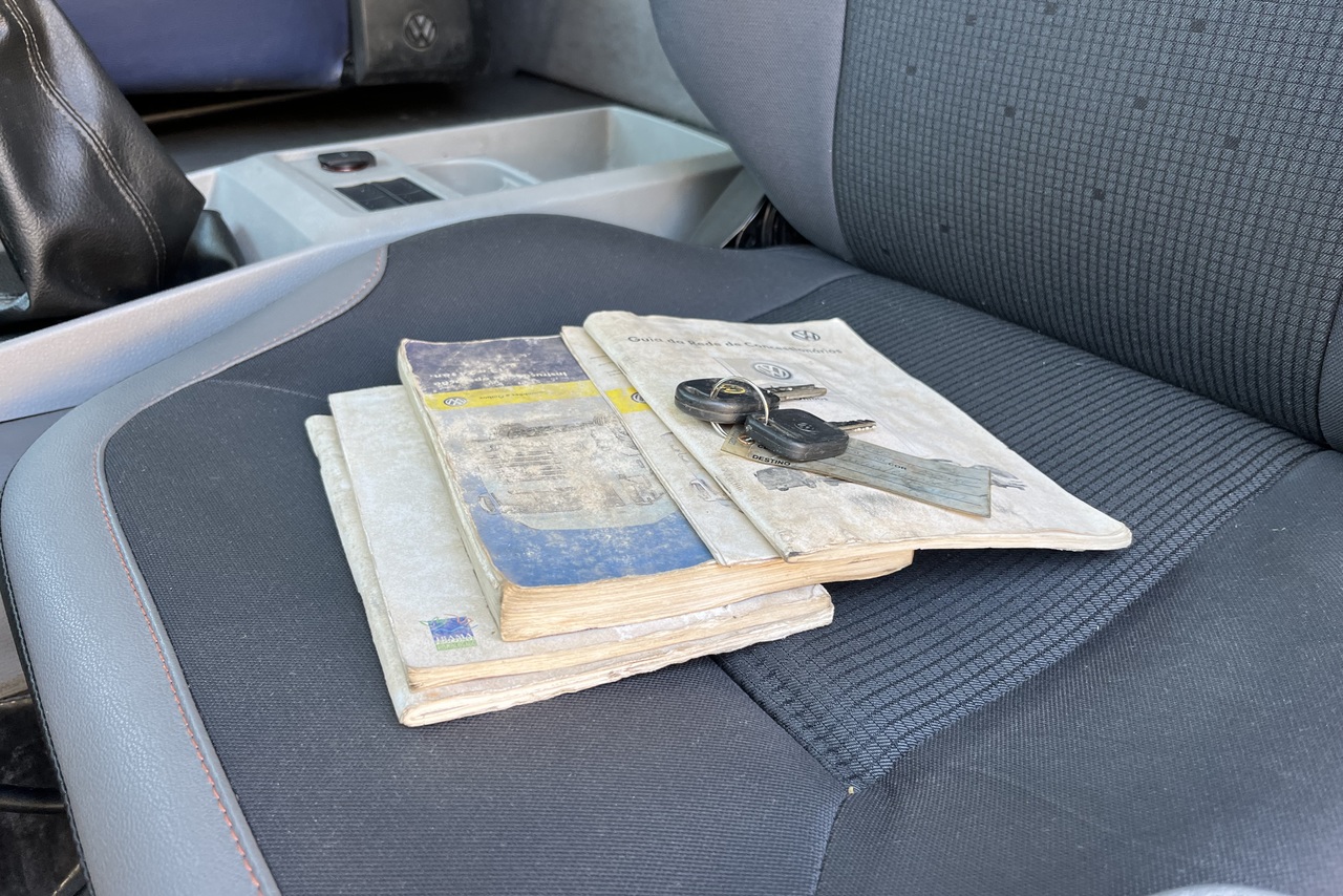 Volkswagen 24-250 E Constellation 3-Eixos - 08/09 15