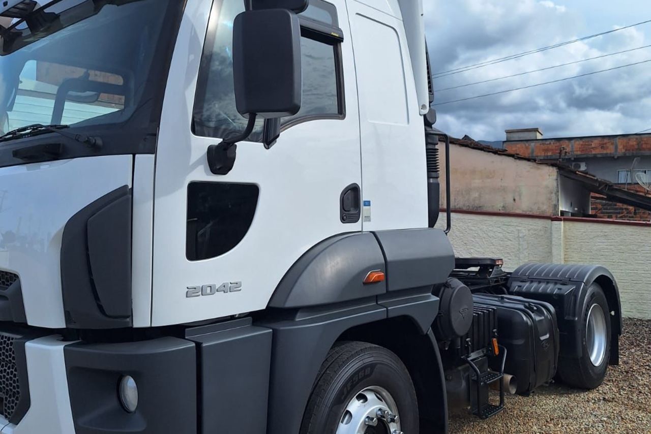 Ford Cargo 2042 - 14/14 8