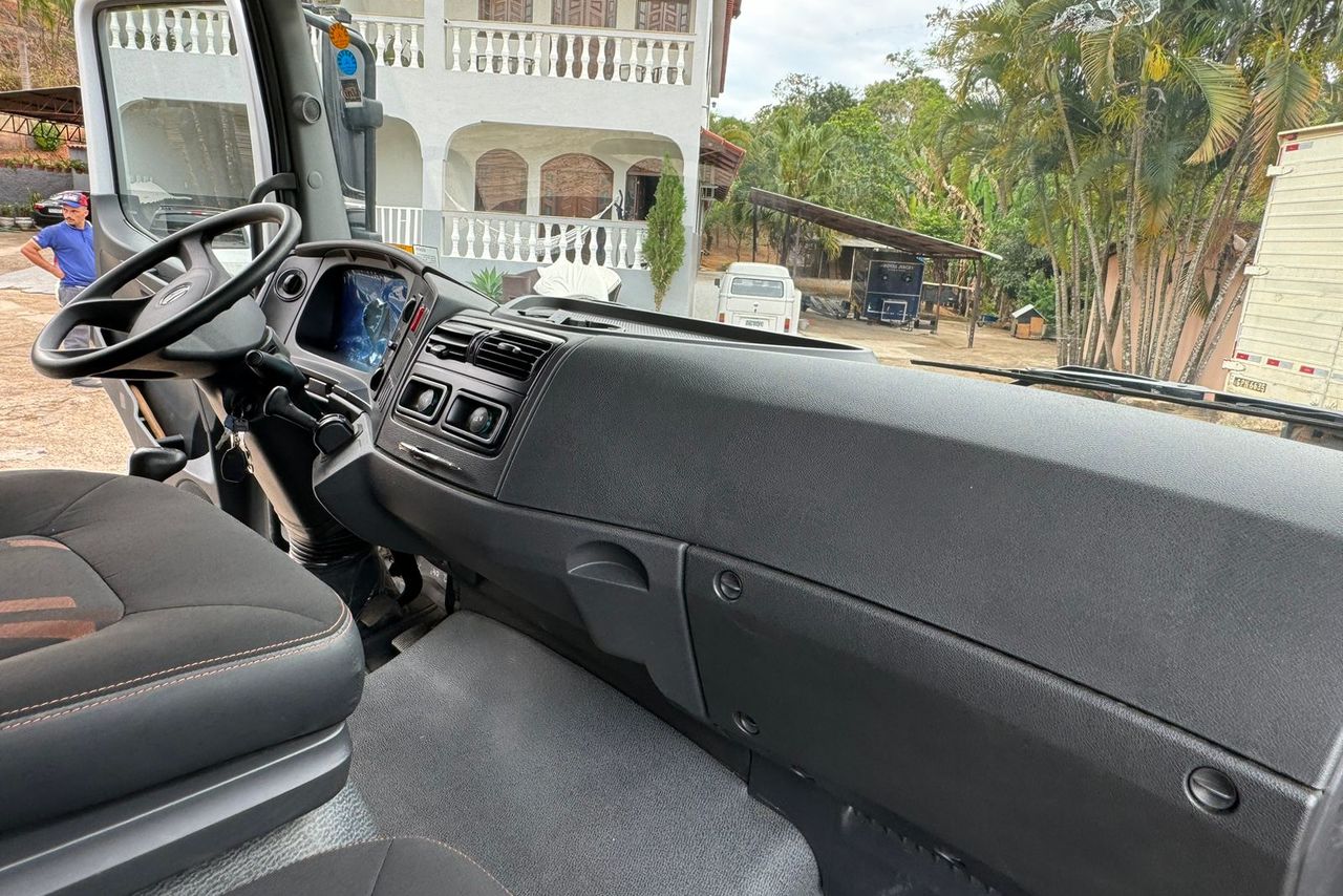 Mercedes Benz Atego 1719 - 22/23 14