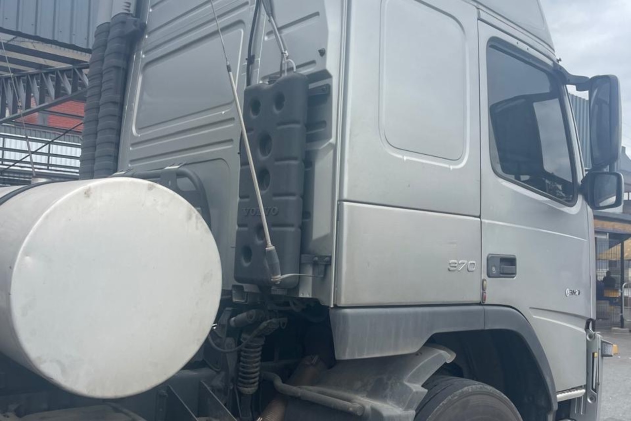 Volvo FM370 - 11/11 9