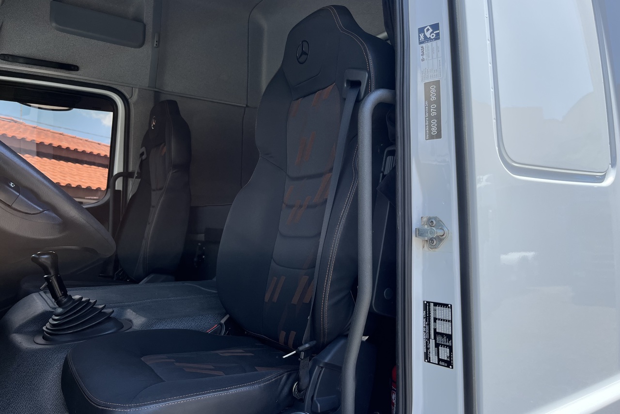 Mercedes Benz Atego 2426 - 21/22 12