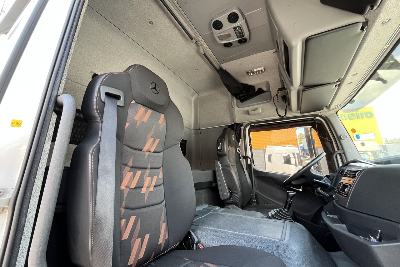 Mercedes Benz Atego 2426 - 21/22 13