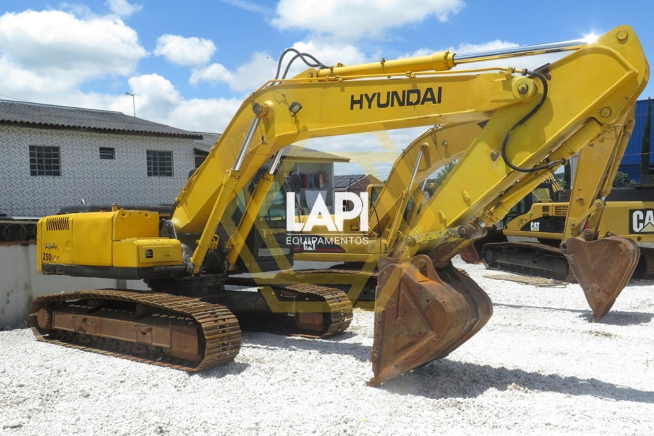 Hyundai R250 - 10/10 4