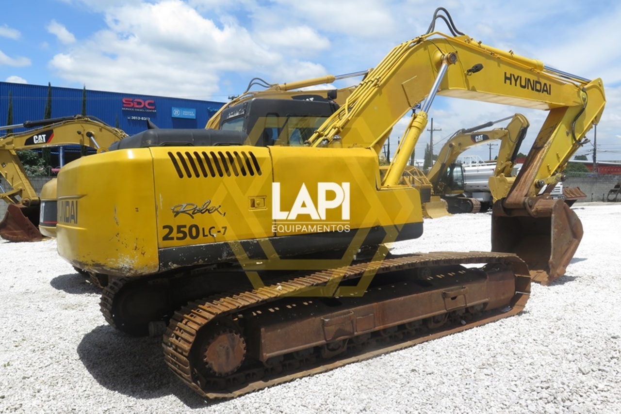 Hyundai R250 - 10/10 12