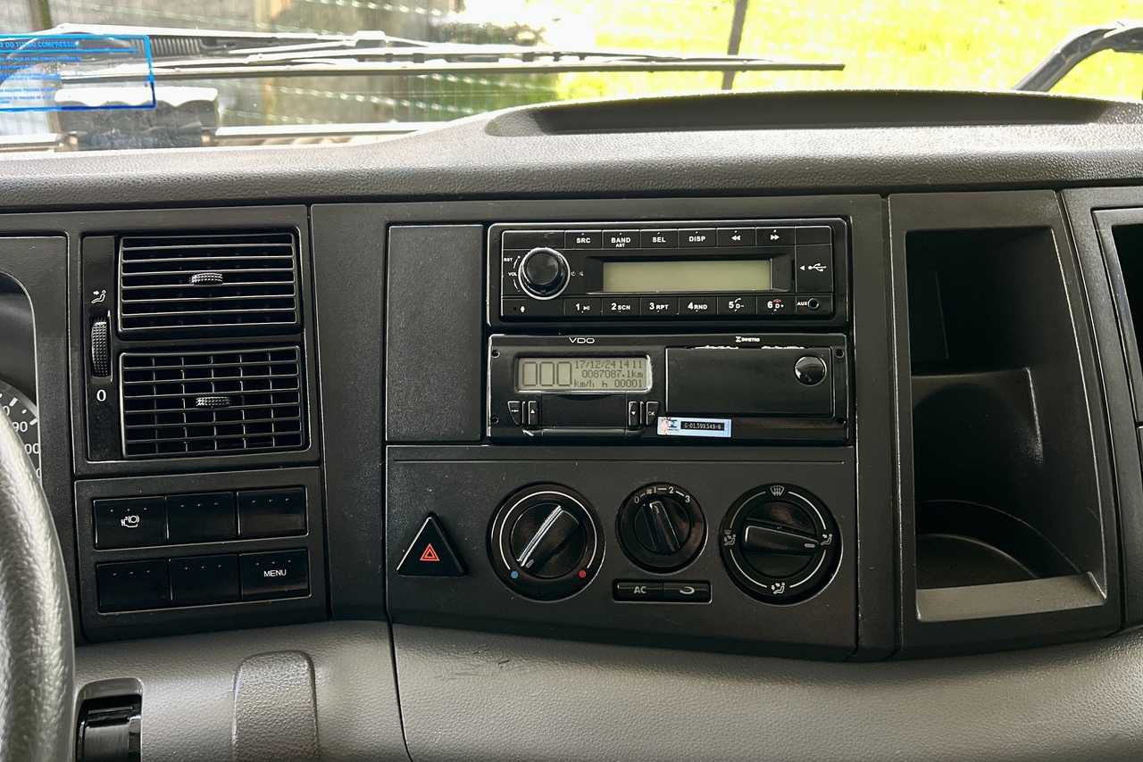 Volkswagen 24-260 Constellation 6x2 - 22/23 17