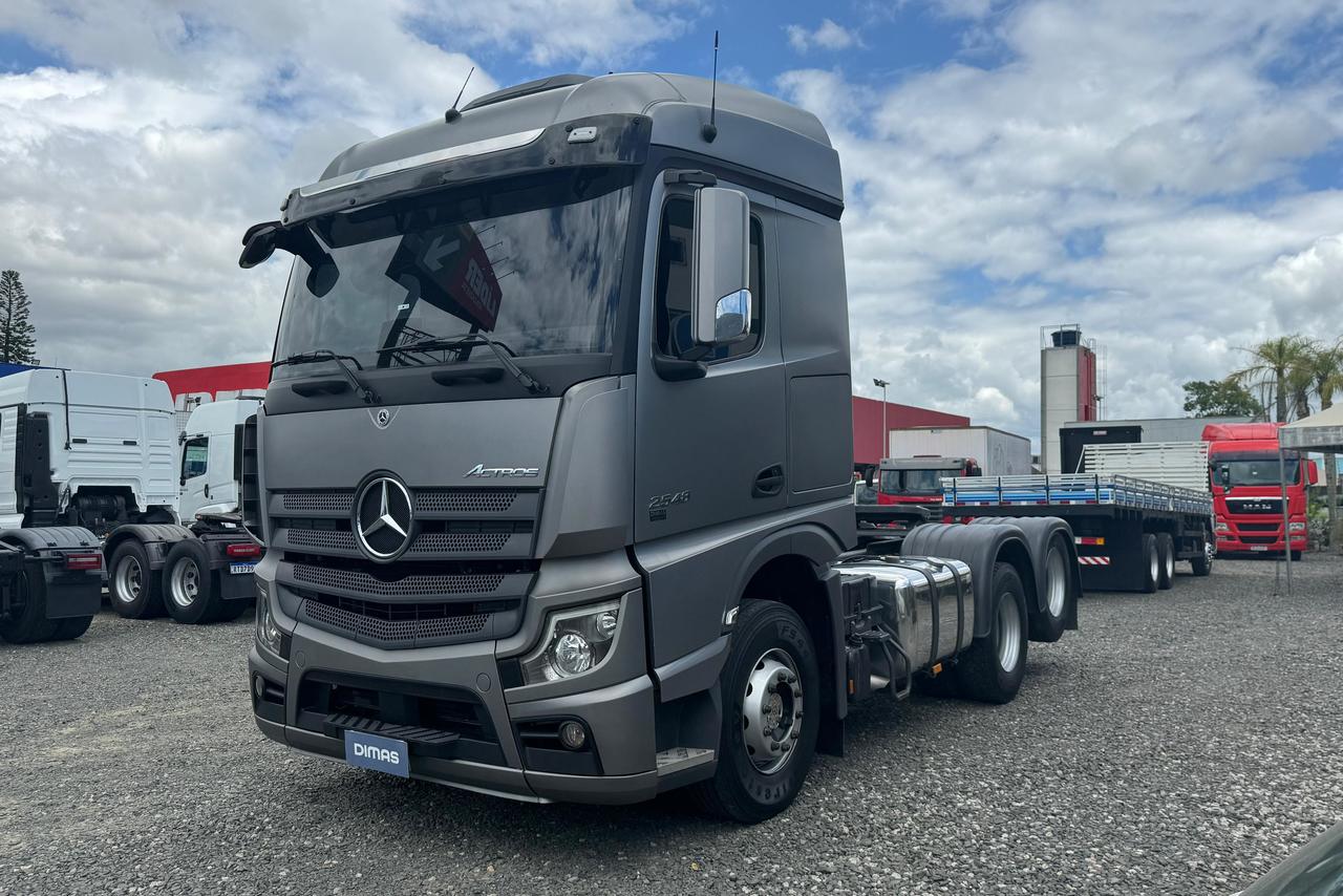 Mercedes Benz Actros 2548 - 21/22 2