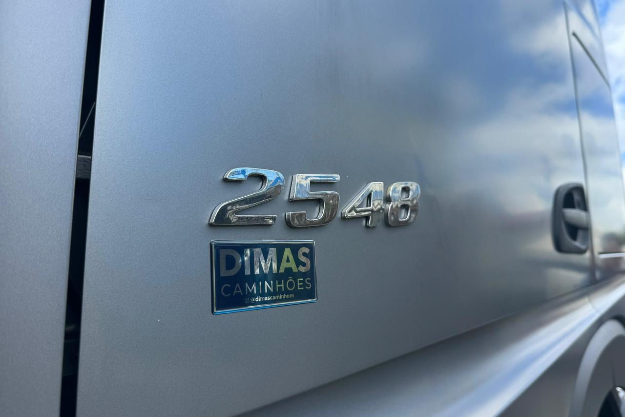 Mercedes Benz Actros 2548 - 21/22 3