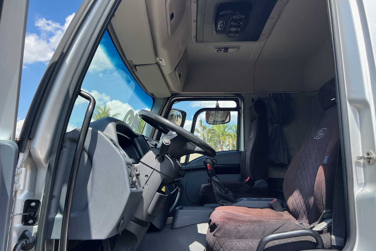 Ford Cargo2429 - 18/19 2