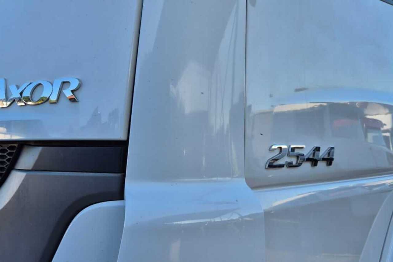 Mercedes Benz Axor 2544 - 15/16 4