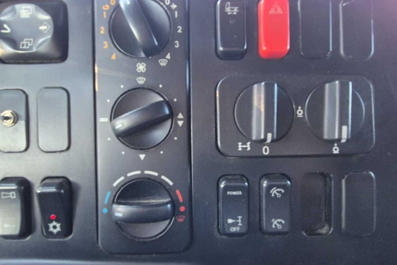 Mercedes Benz Axor 2544 - 15/16 6