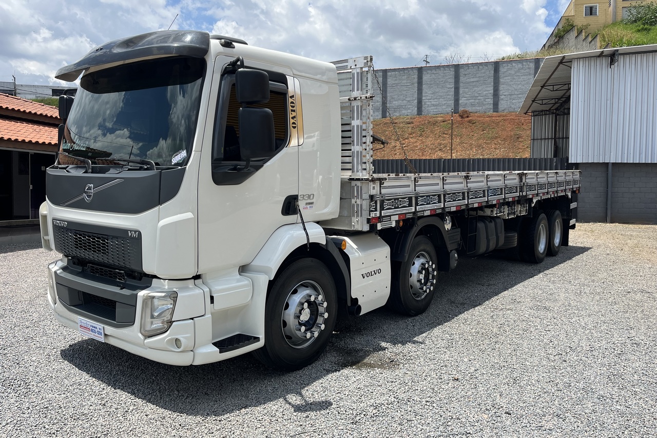 Volvo VM 330 - 17/18 3