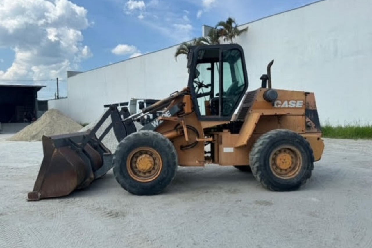 Case W20E - 11/11 3