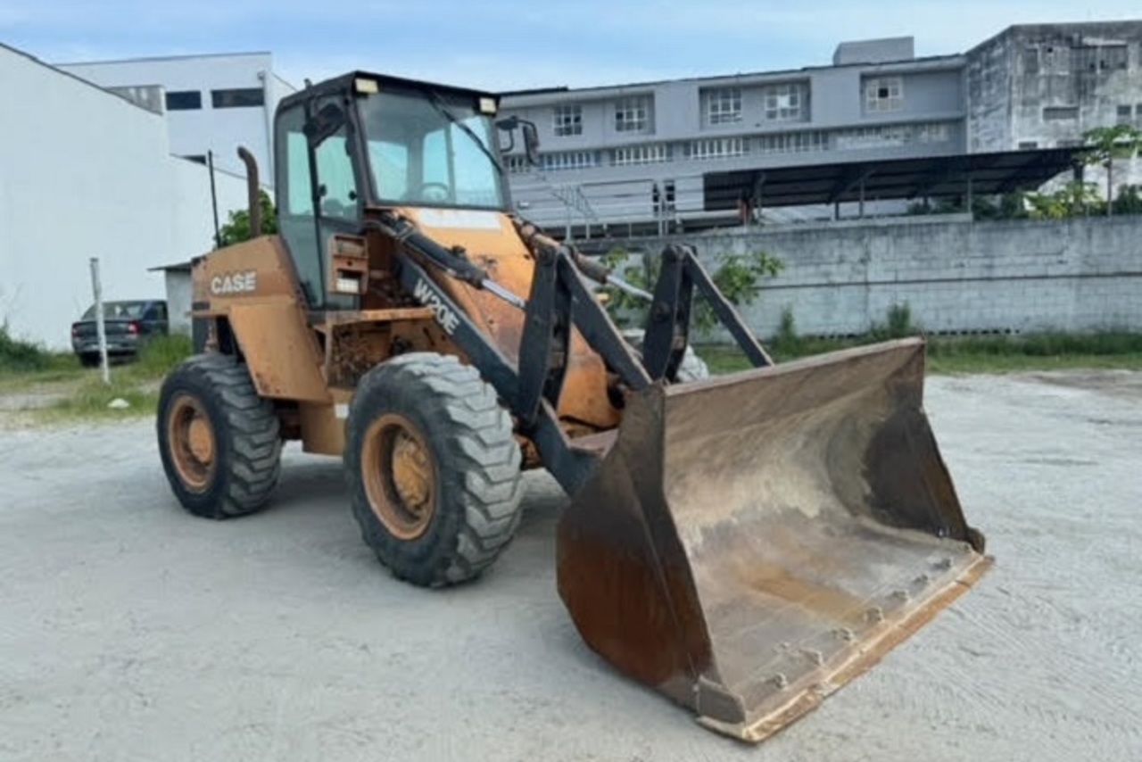 Case W20E - 11/11 10