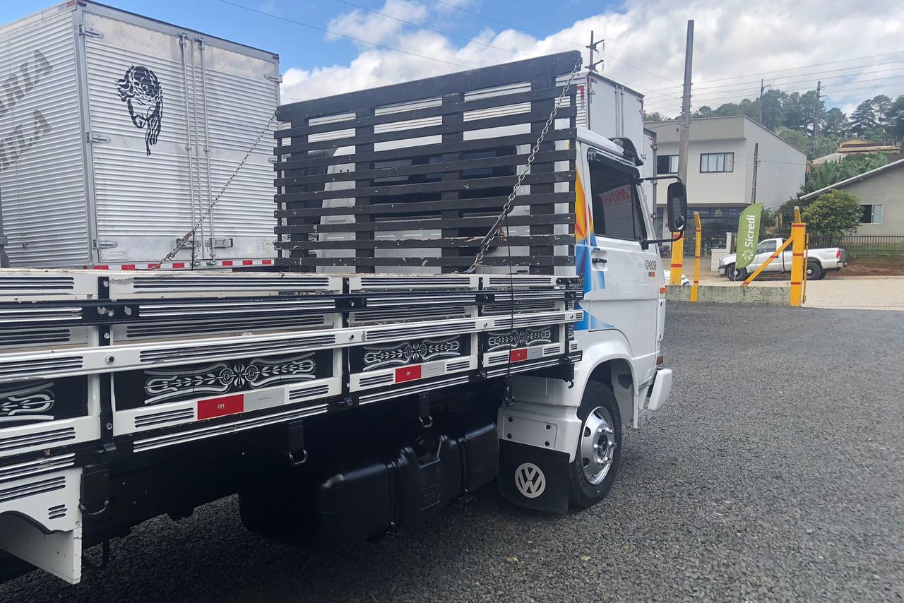 Volkswagen 8 140 - 97/98 5