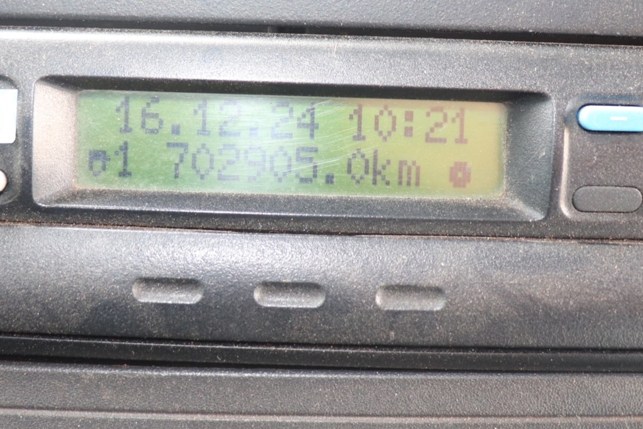 Volkswagen VW 25420 Constellation 6x2 - 14/14 5