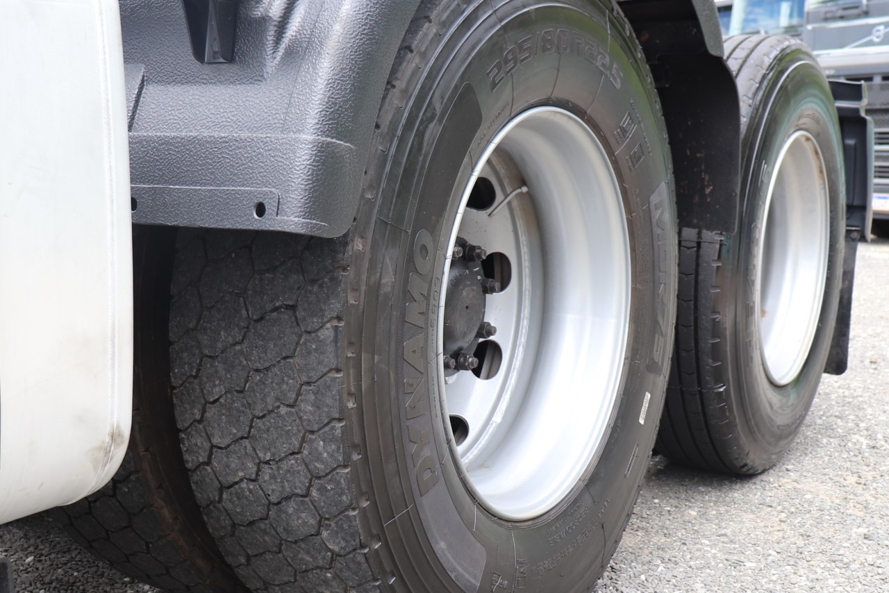 Volkswagen VW 25420 Constellation 6x2 - 14/14 9