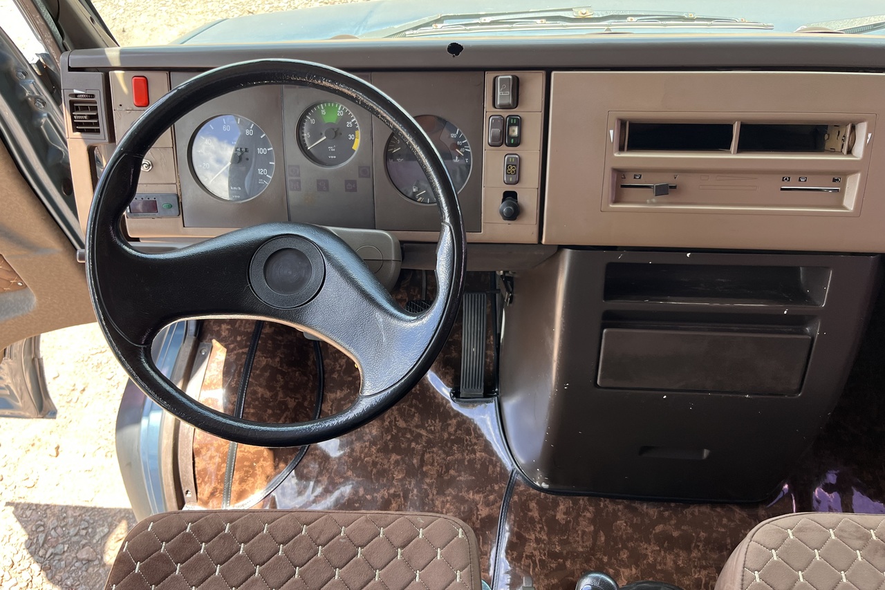 Mercedes Benz MB 709 - 90/91 11