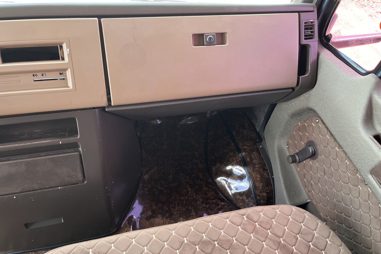 Mercedes Benz MB 709 - 90/91 12