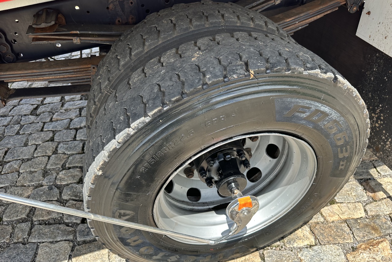 Volkswagen 15-180 E Constellation - 09/09 15