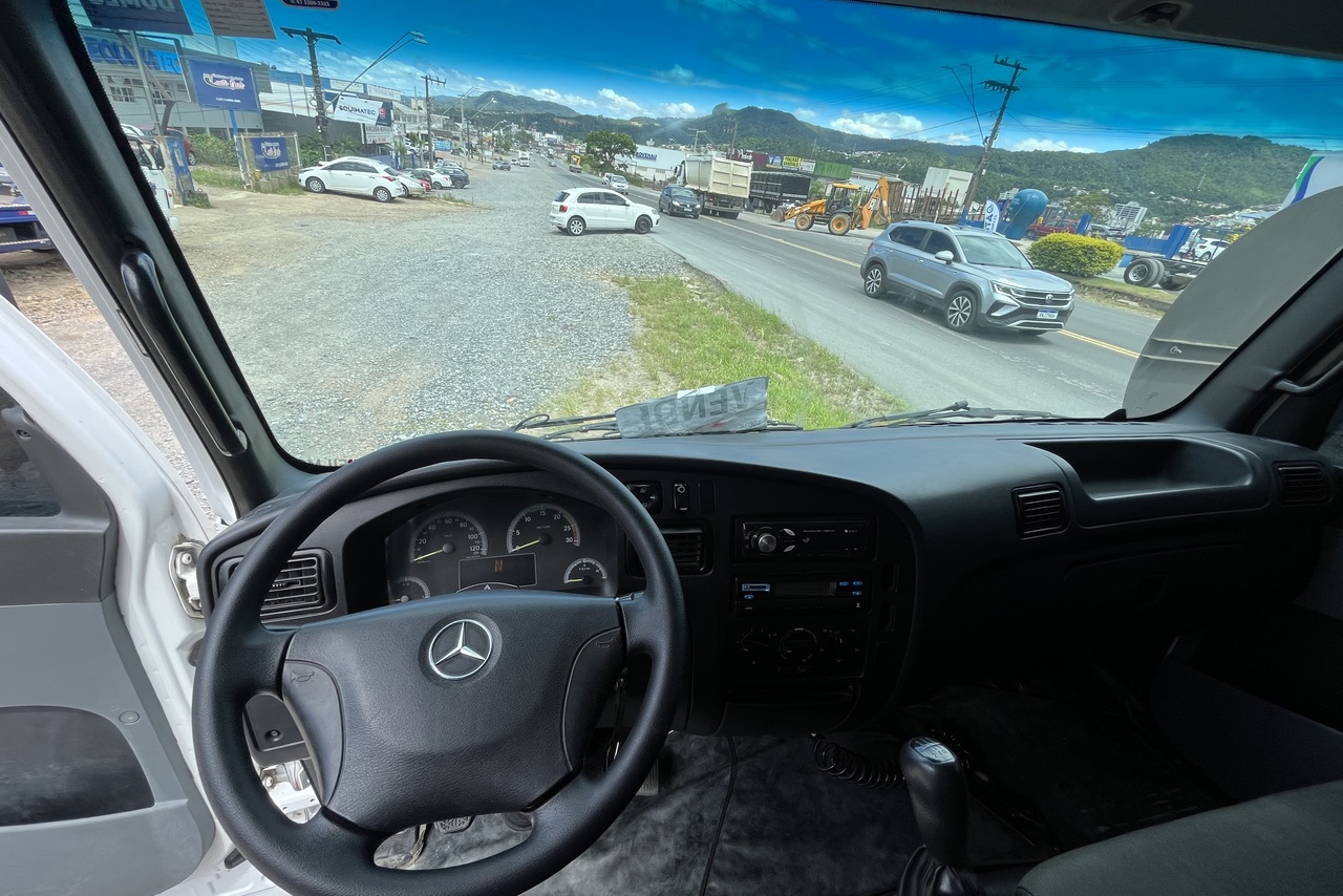 Mercedes Benz Accelo 1016 - 15/15 2