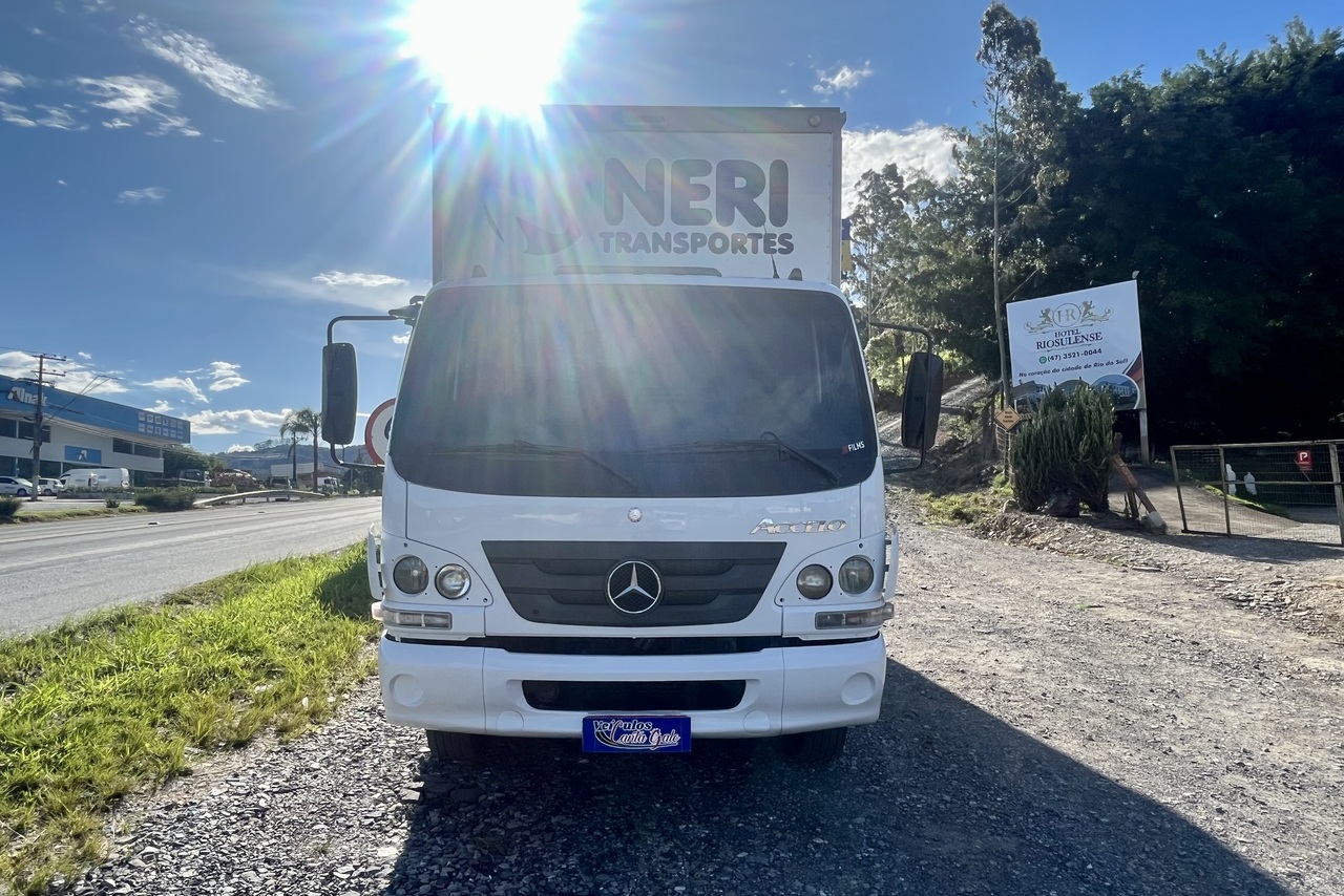 Mercedes Benz Accelo 1016 - 15/15 5