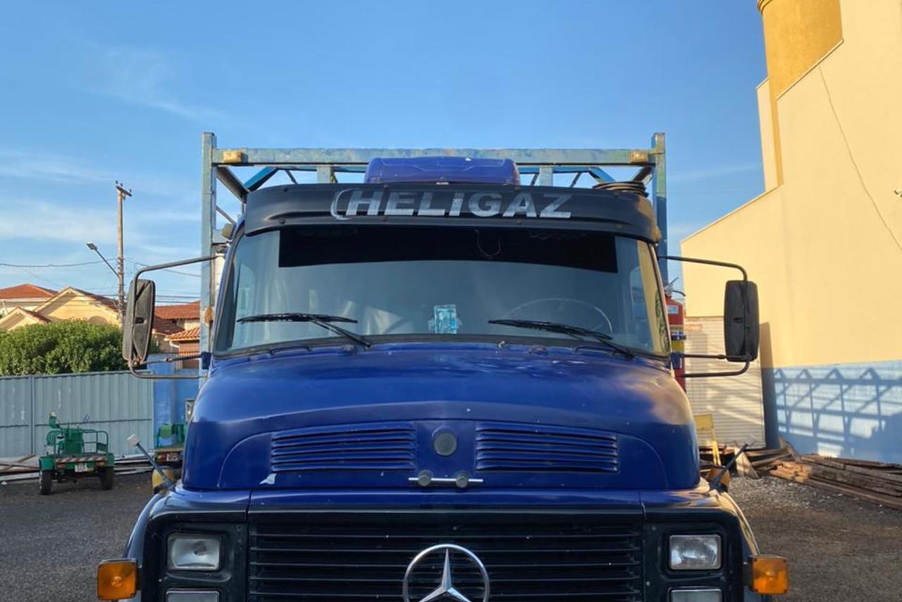 Mercedes Benz MB 1518 - 87/87 3