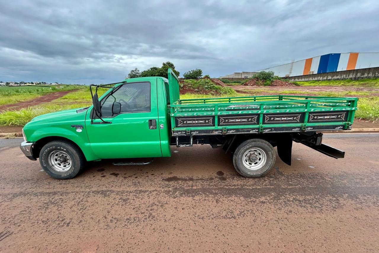 Ford F350 - 07/08 8