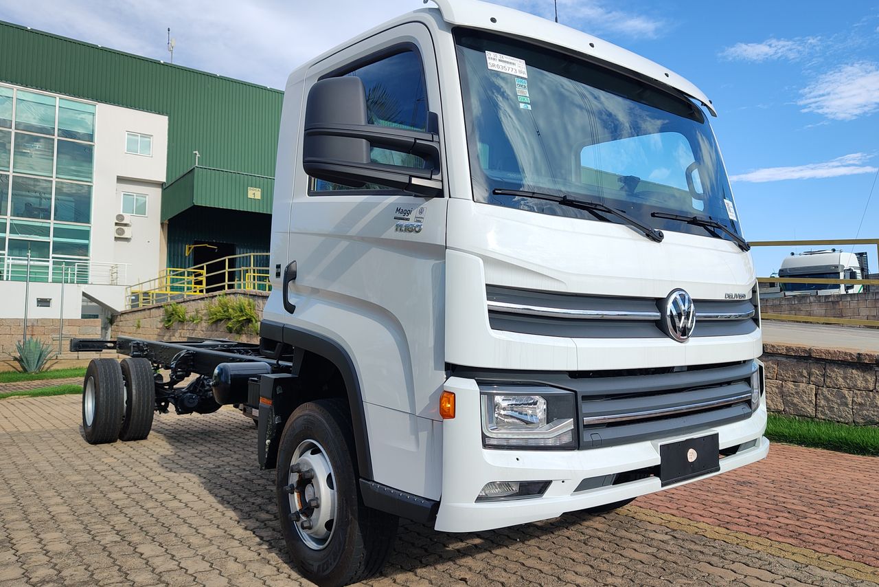 Volkswagen 11-180 Delivery  - 24/25 3