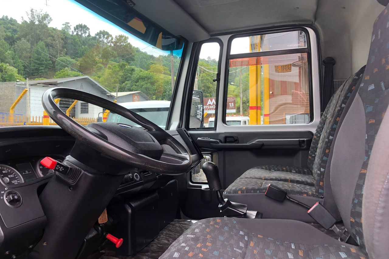 Ford Cargo816 - 13/14 13
