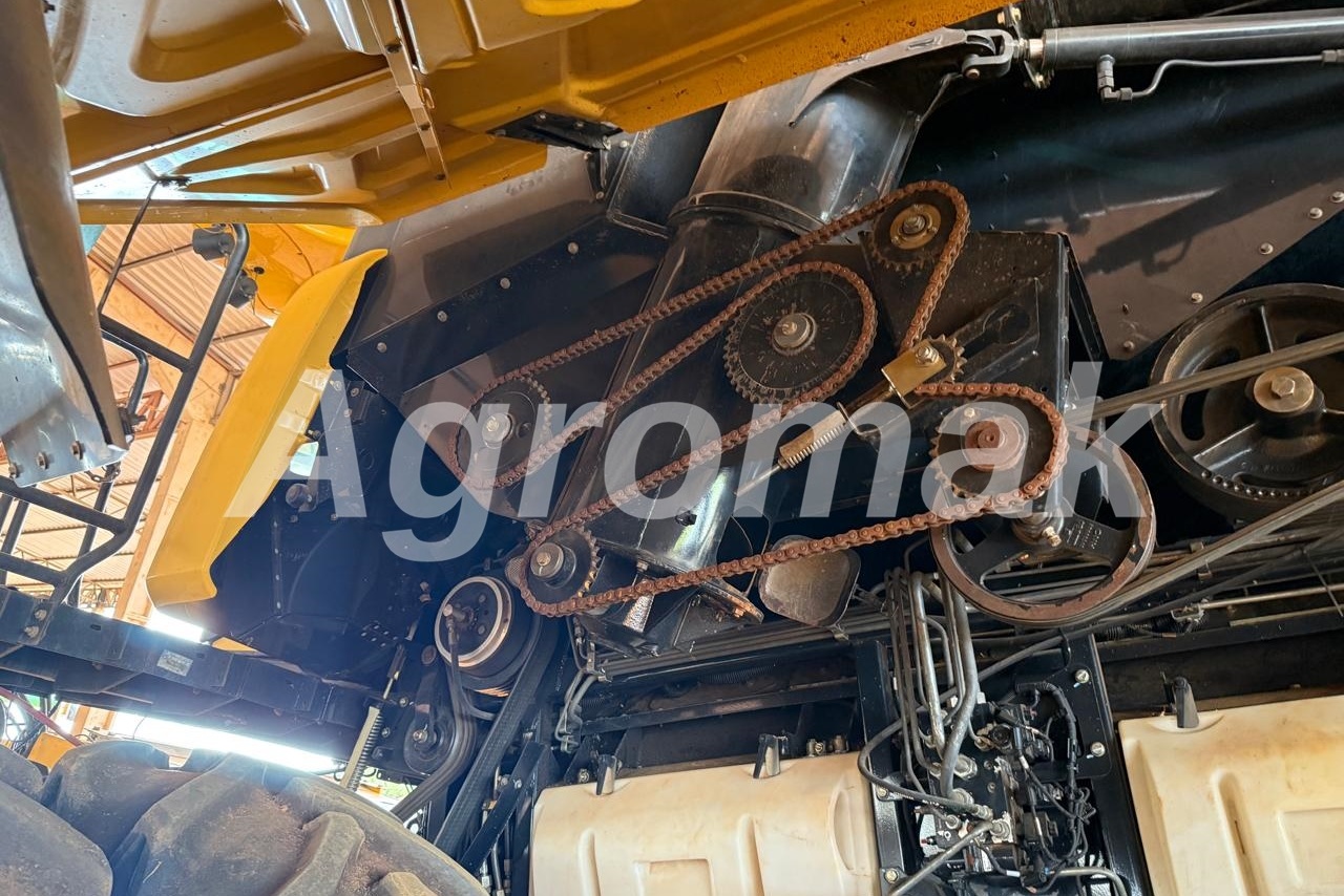 New Holland CR 7.90 - 18/18 8