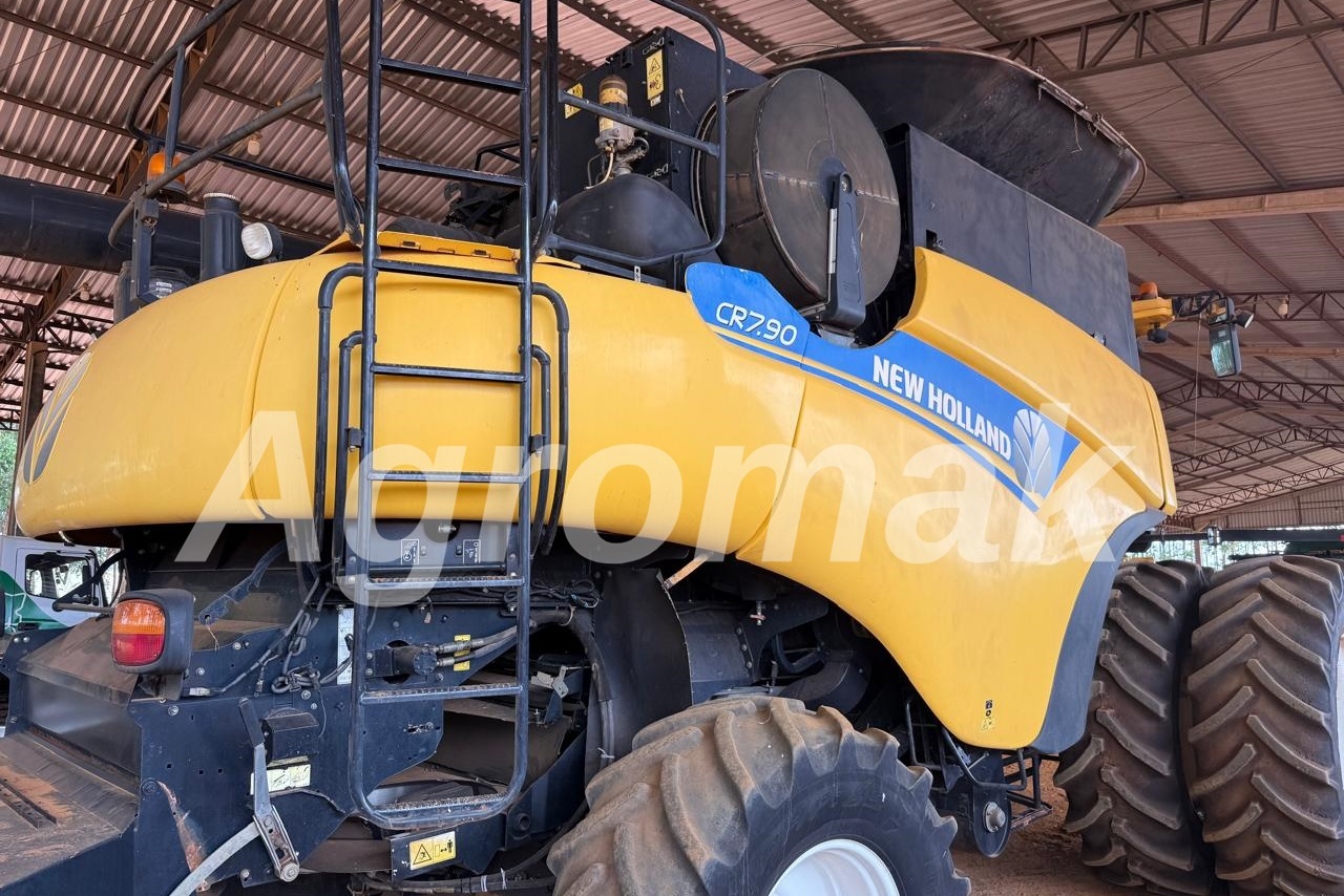 New Holland CR 7.90 - 18/18 9