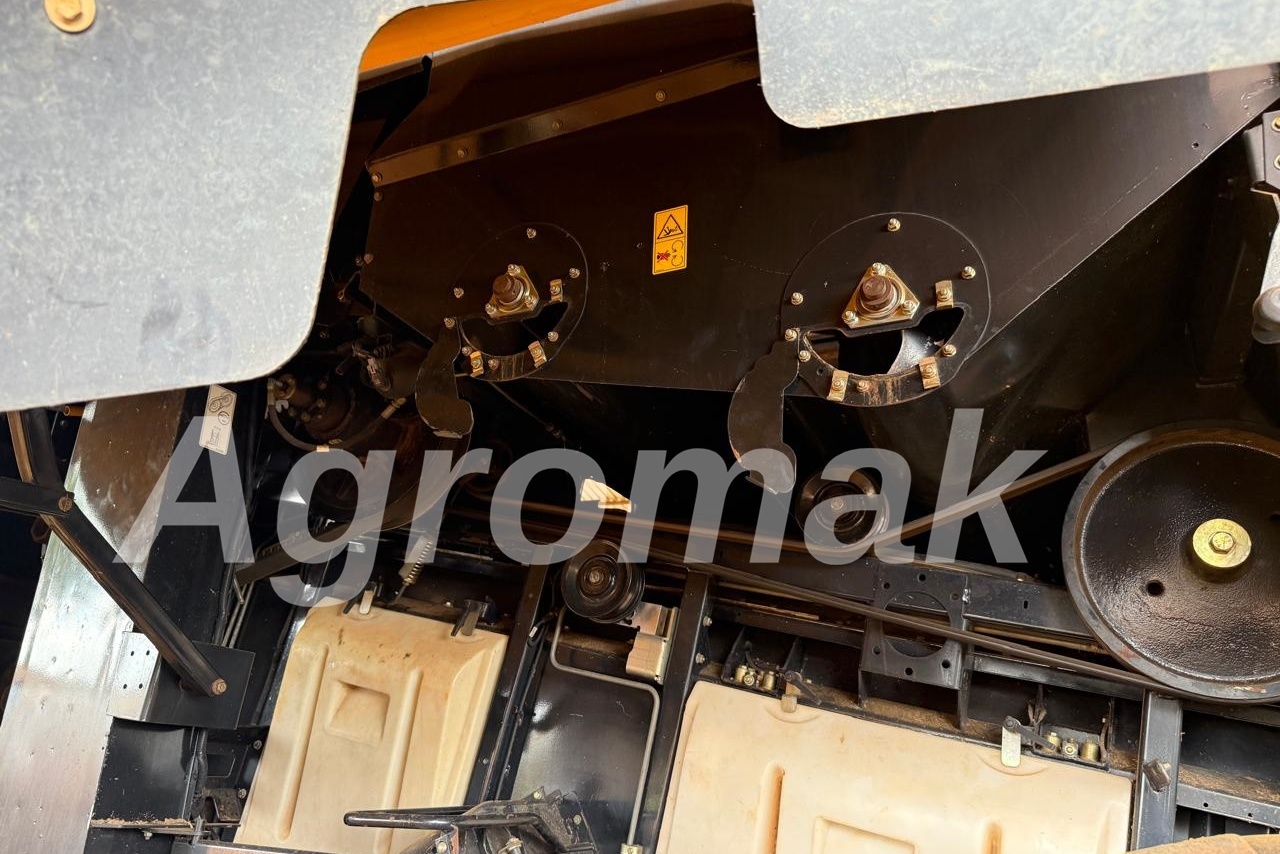 New Holland CR 7.90 - 18/18 16