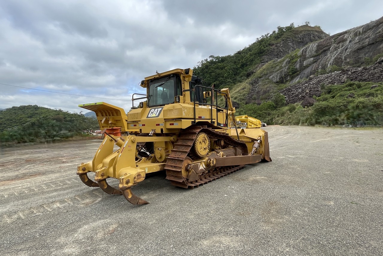 Caterpillar D6T XL - 18/18 3