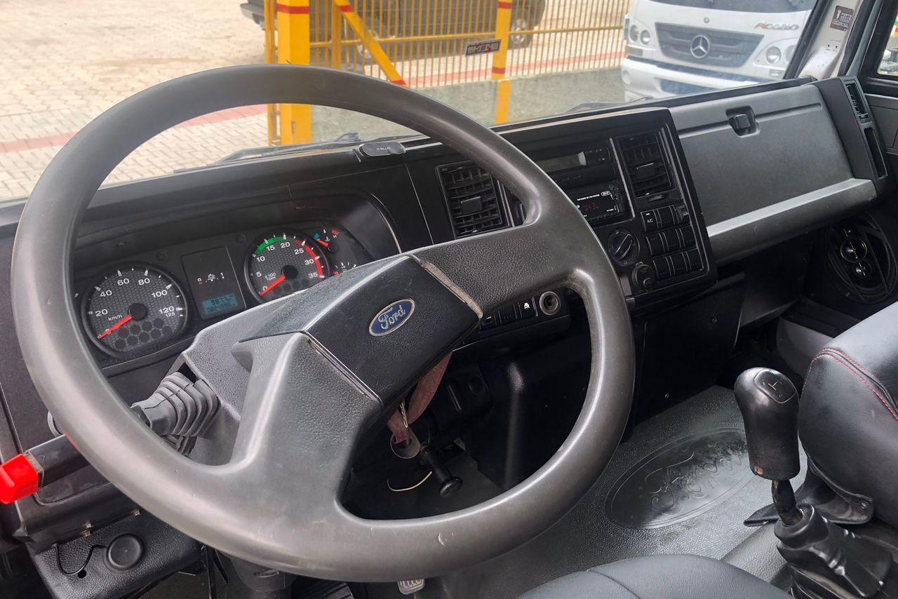 Ford Cargo816 - 12/13 3