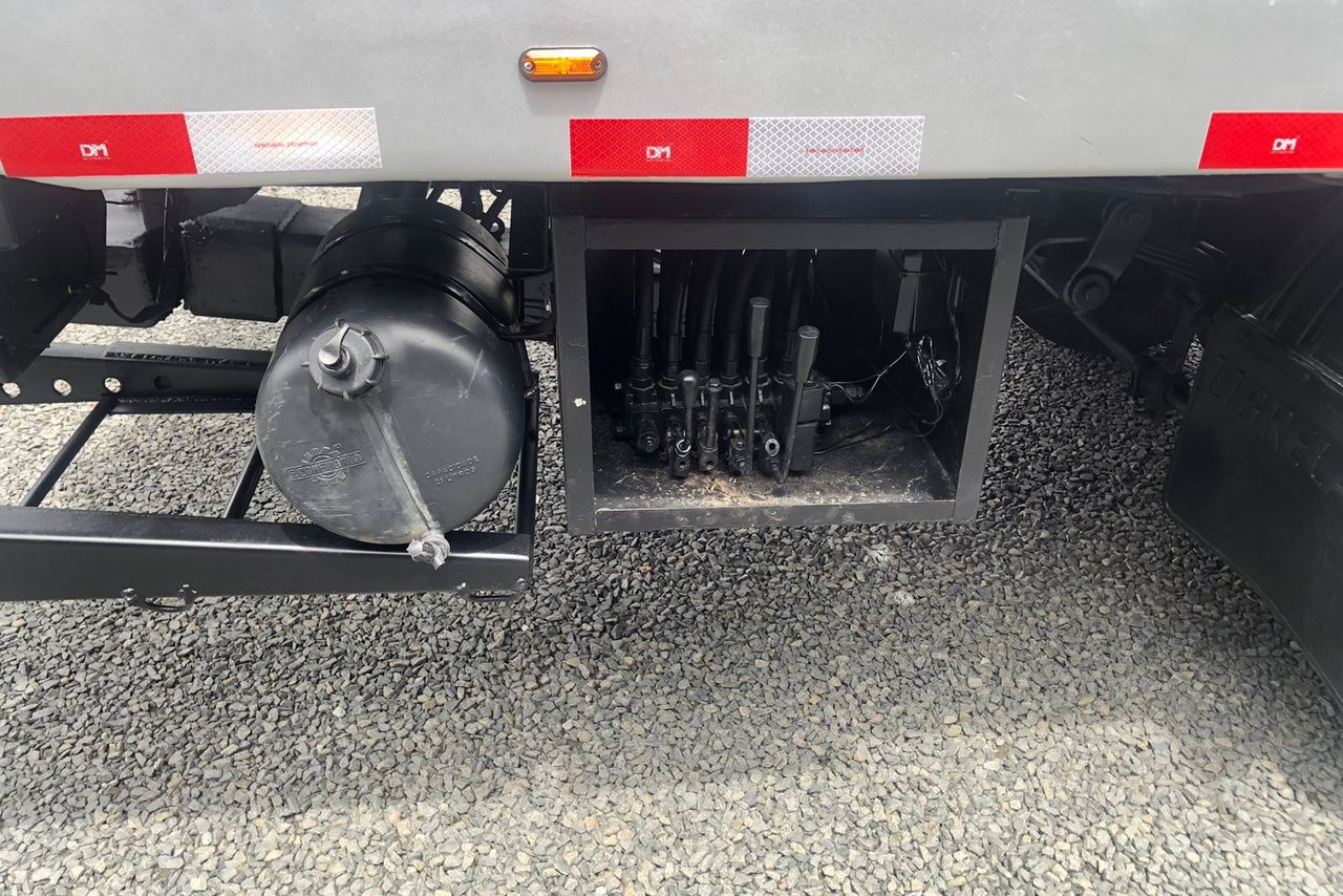 Ford Cargo816 - 12/13 8