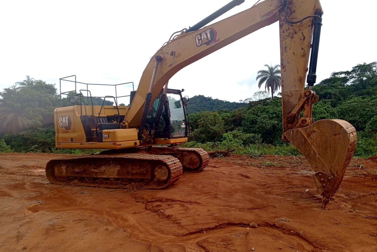 Caterpillar  320 - 22/22 4