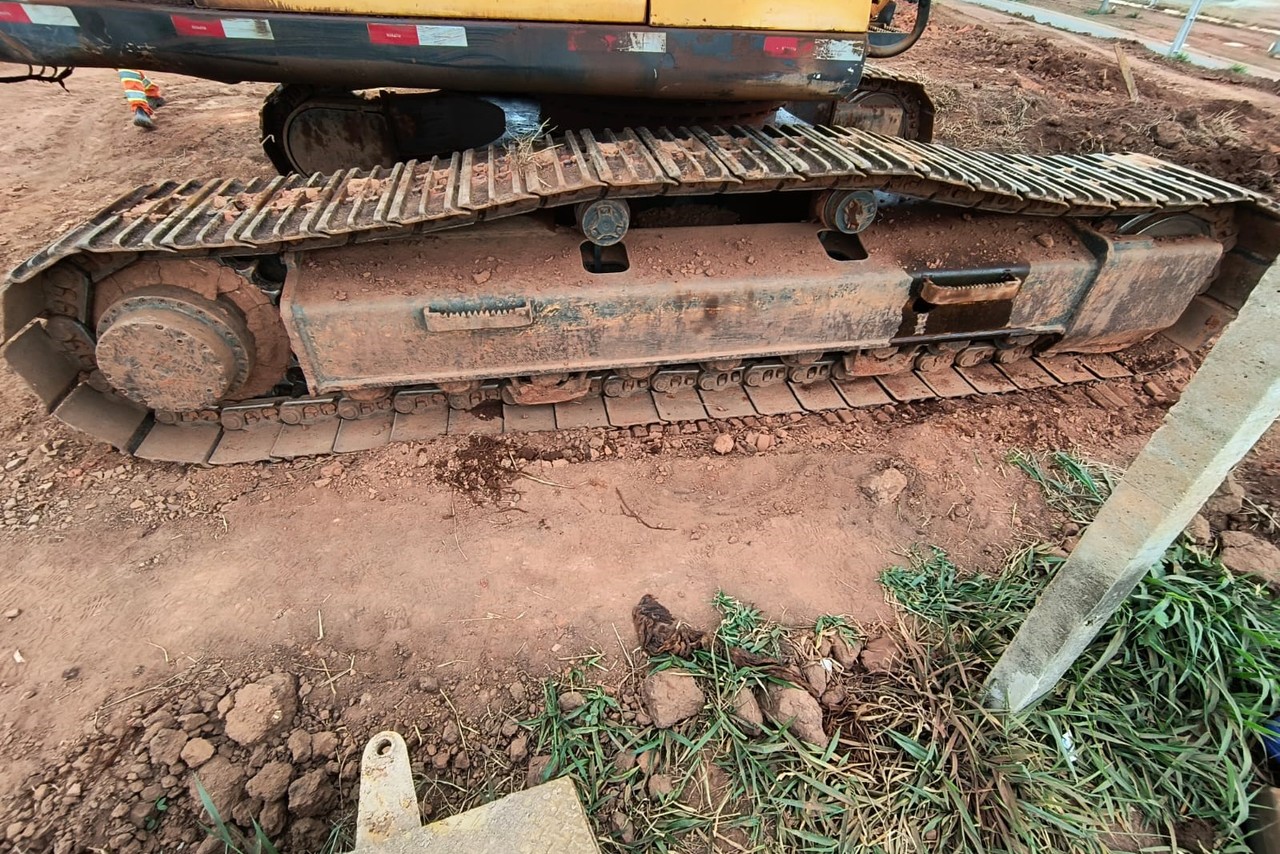 Hyundai R320 - 10/10 8