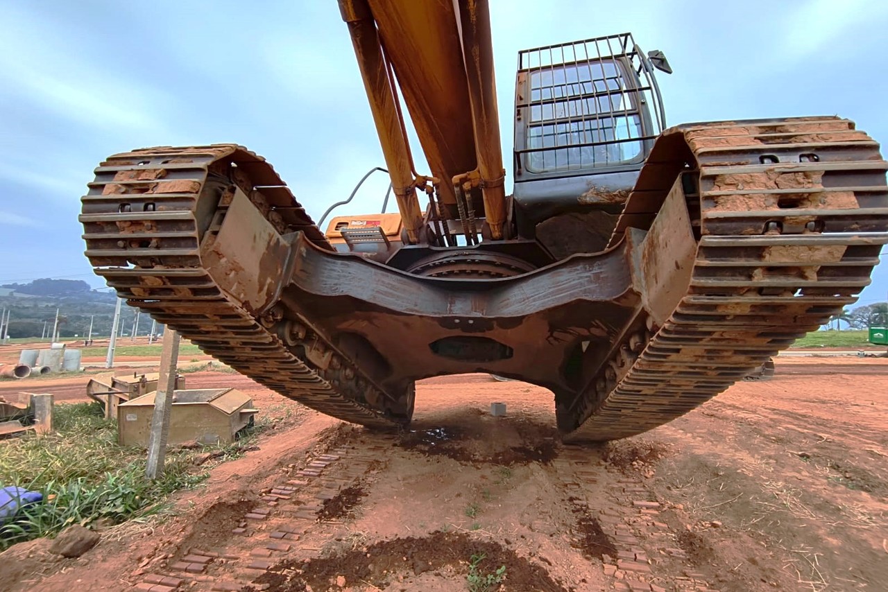 Hyundai R320 - 10/10 9
