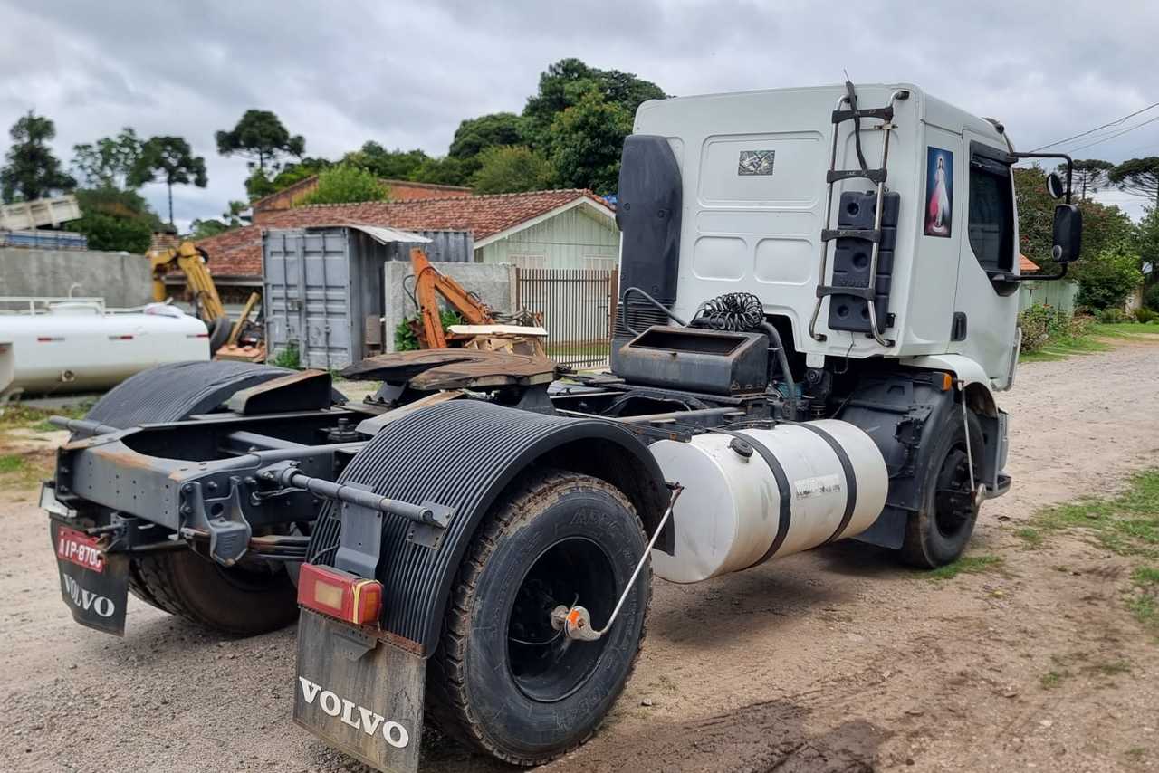 Volvo VM310 - 06/06 2