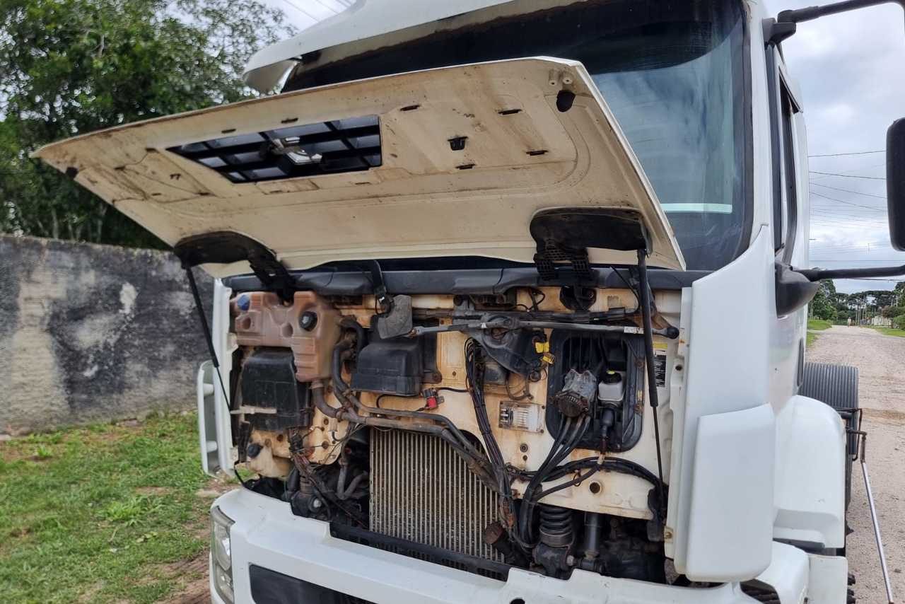 Volvo VM310 - 06/06 6