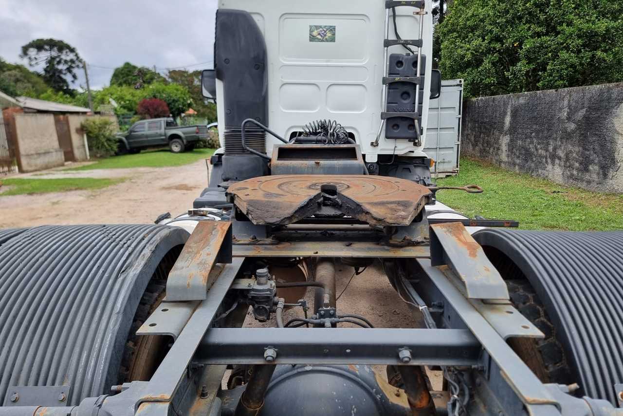 Volvo VM310 - 06/06 8