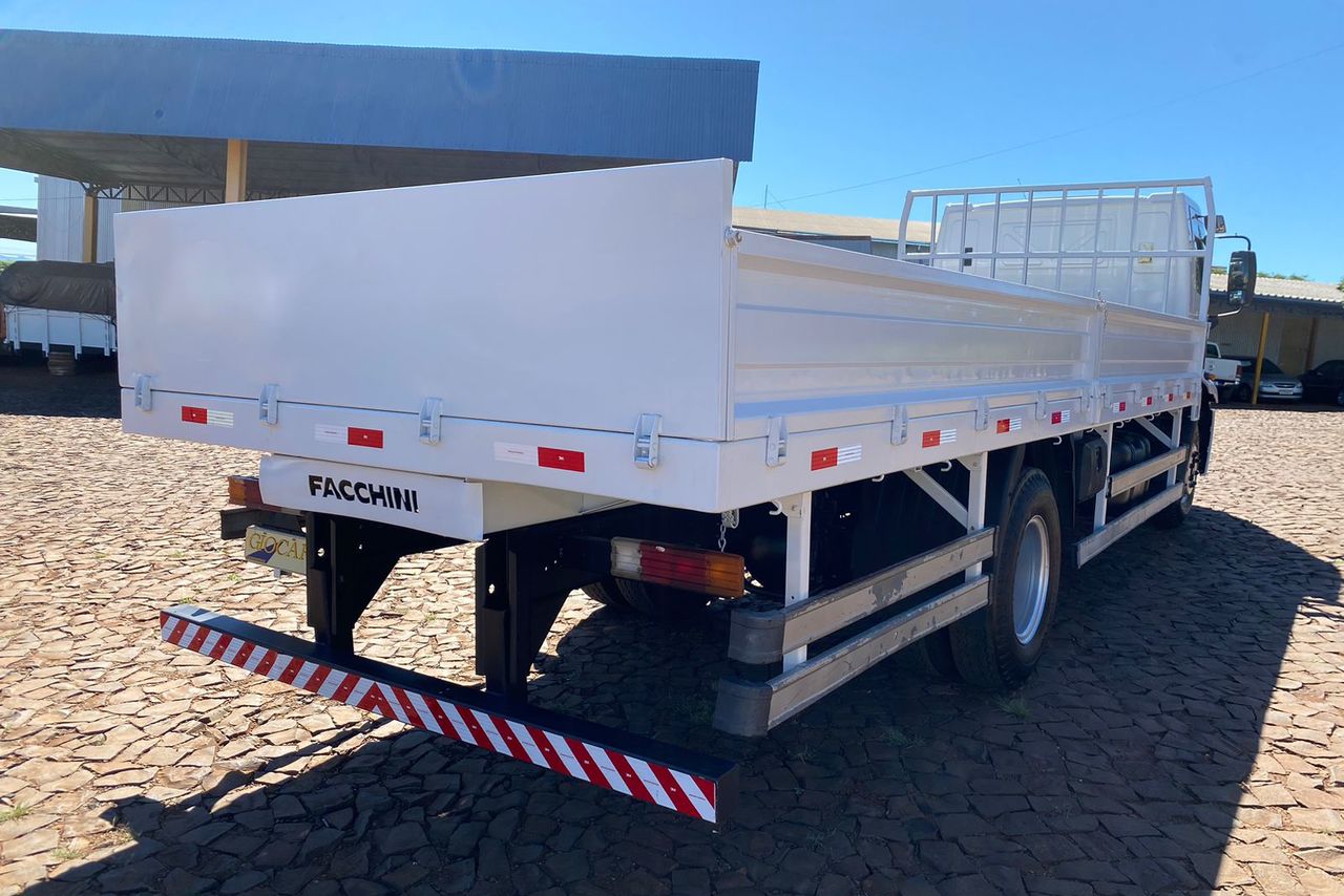 Ford Cargo1317 - 11/12 4