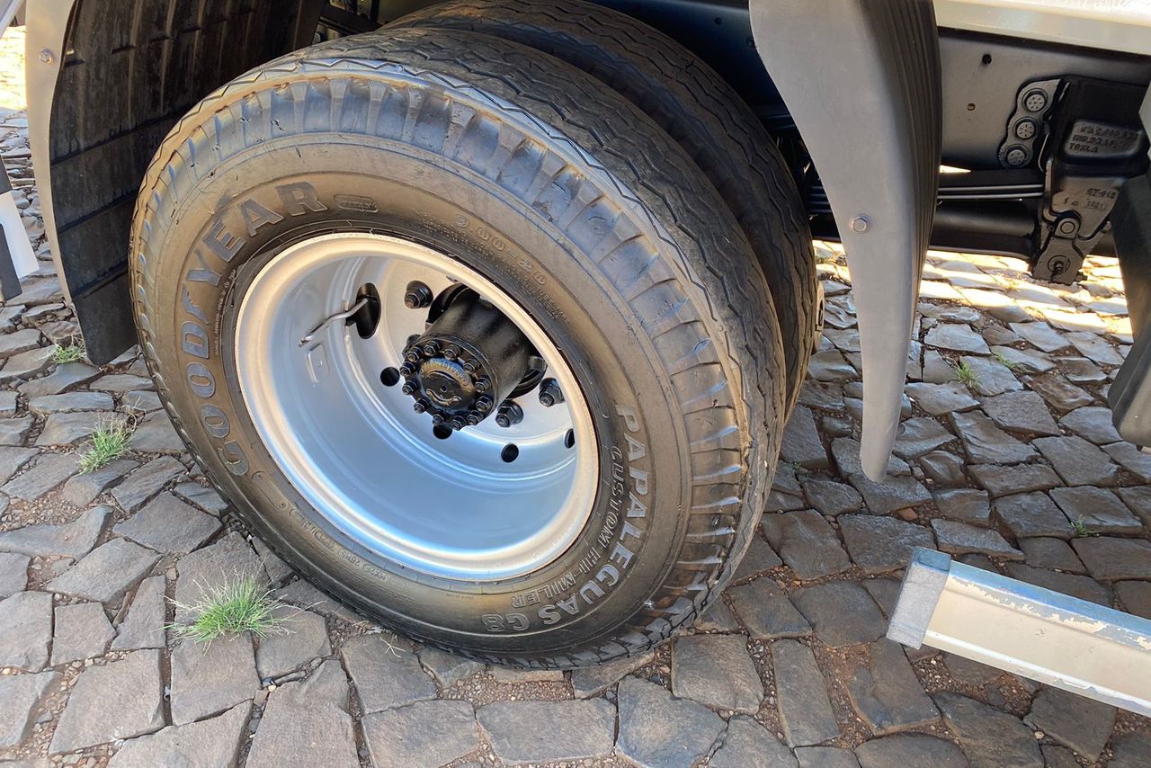 Ford Cargo1317 - 11/12 11