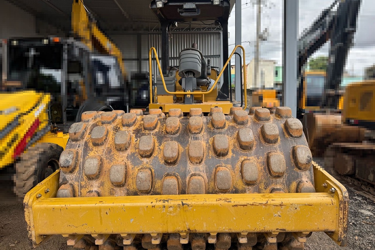 Caterpillar CP533E - 13/13 7