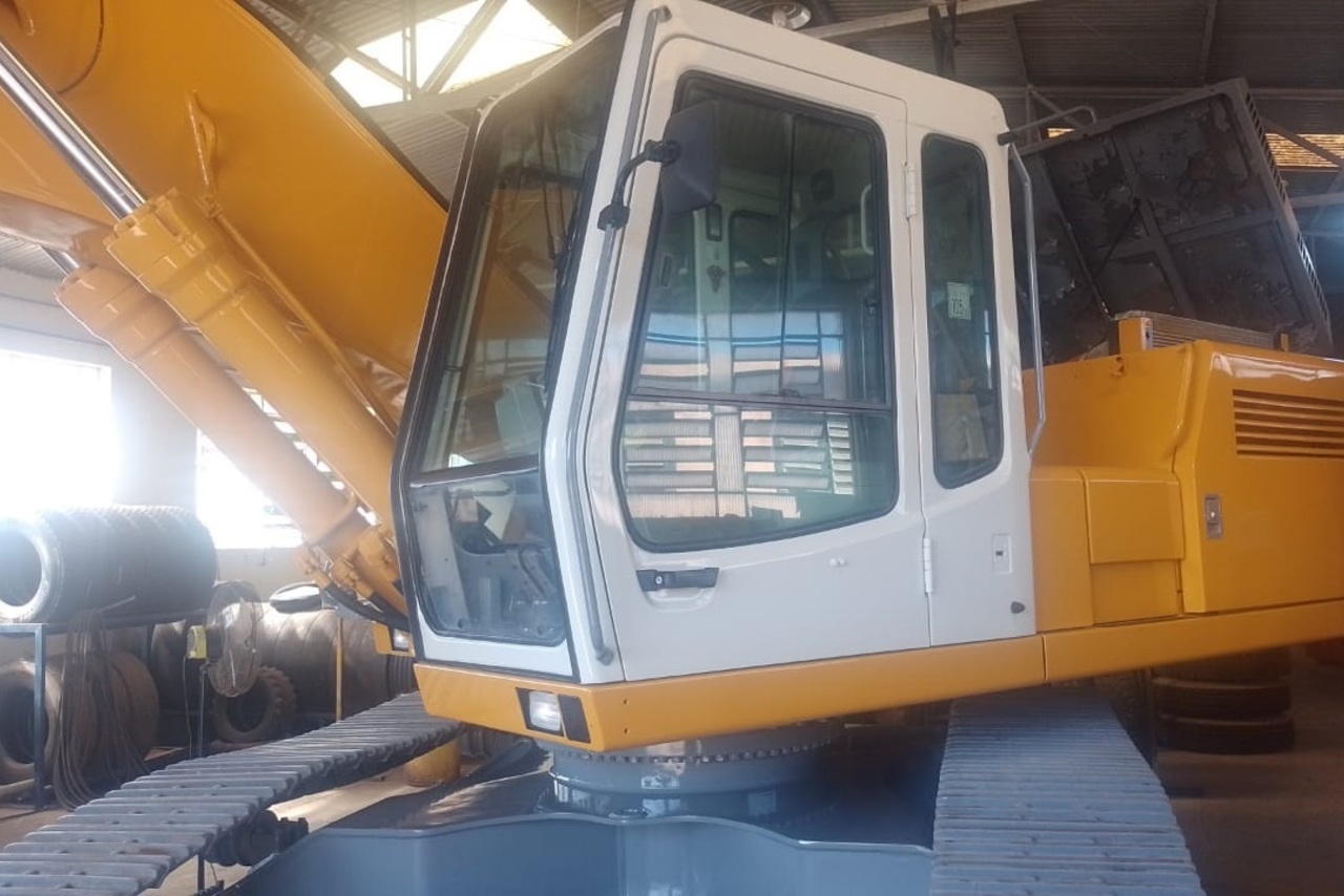 Liebherr 944 - 08/08 4