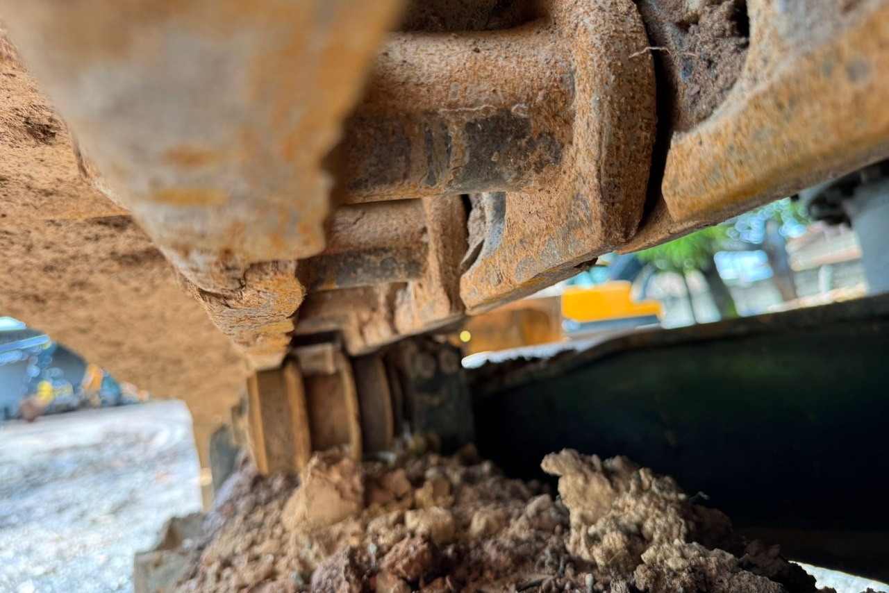 Hyundai R220 LC - 14/14 8