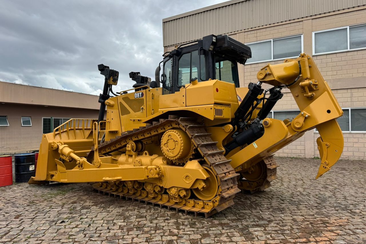 Caterpillar D8T - 22/22 17